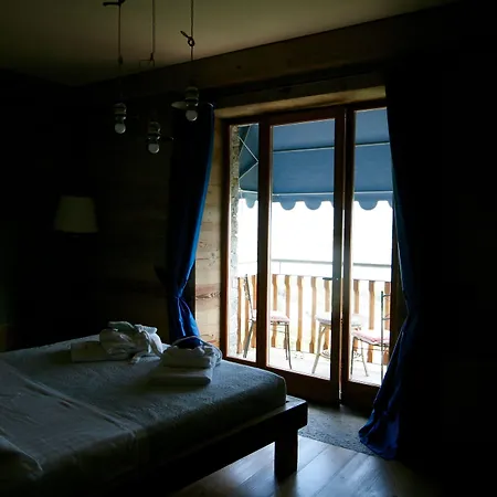 Tres Jolie Otel Gera Lario